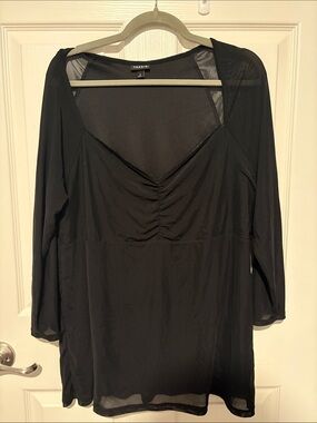 torrid Black V‑Neck Ruched Sheer Sleeve Tunic